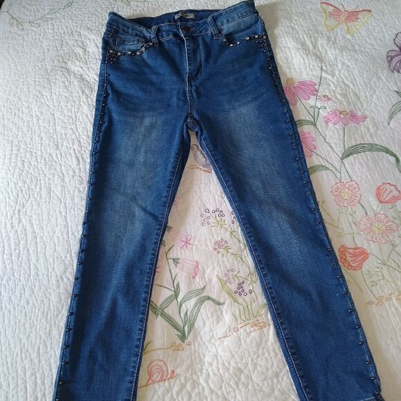 Sz 8 jeans rhinestones, stretch, slim - Picture 1 of 9